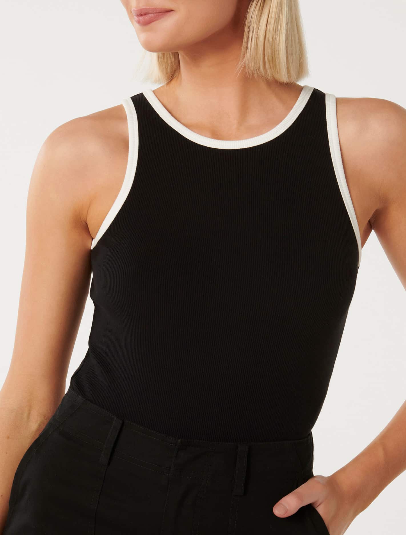 Charlie Contrast Trim Tank Top