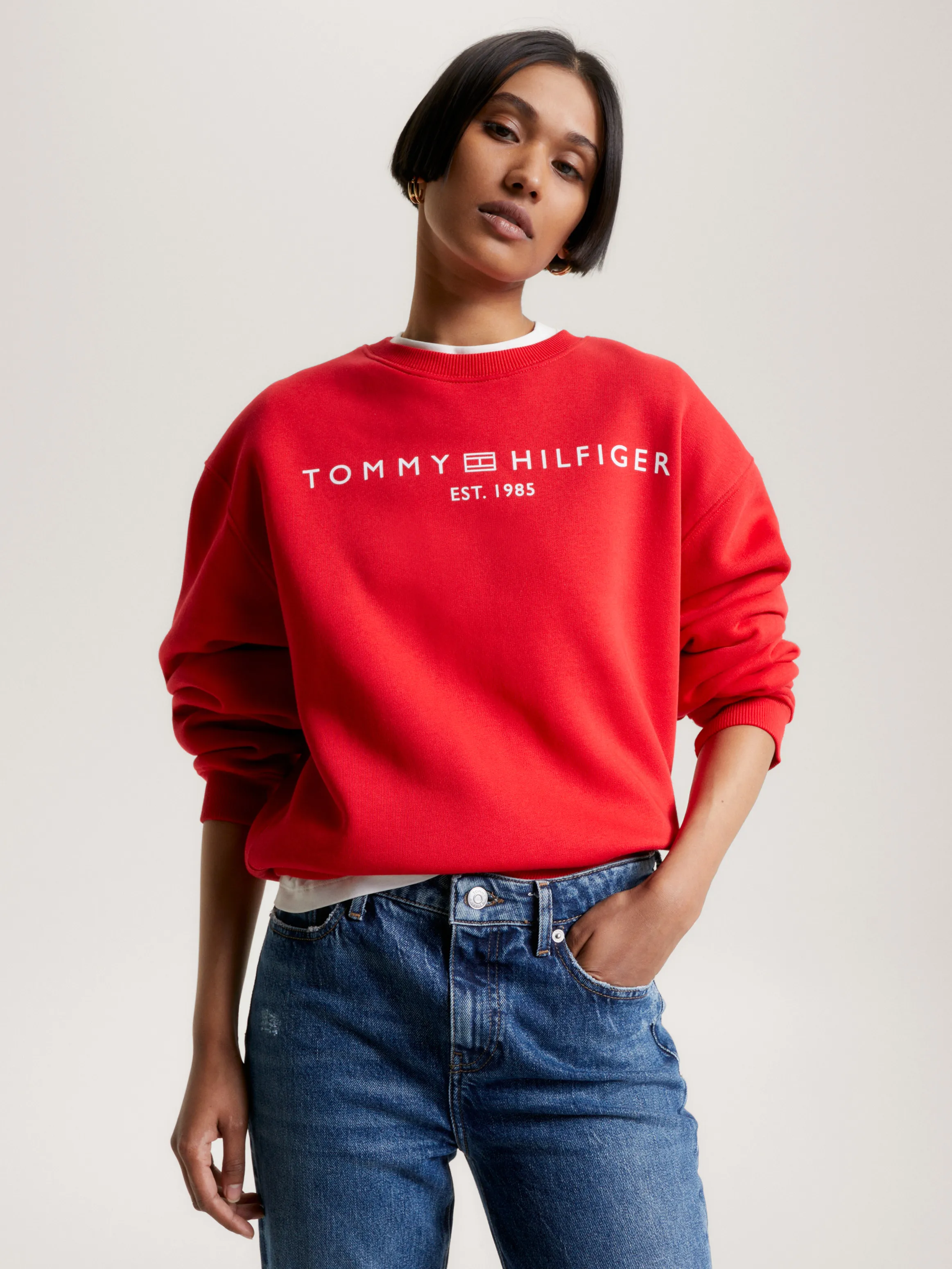 Chest Logo Crew Neck Sweatshirt | Sweatshirts & Hoodies | Tommy Hilfiger