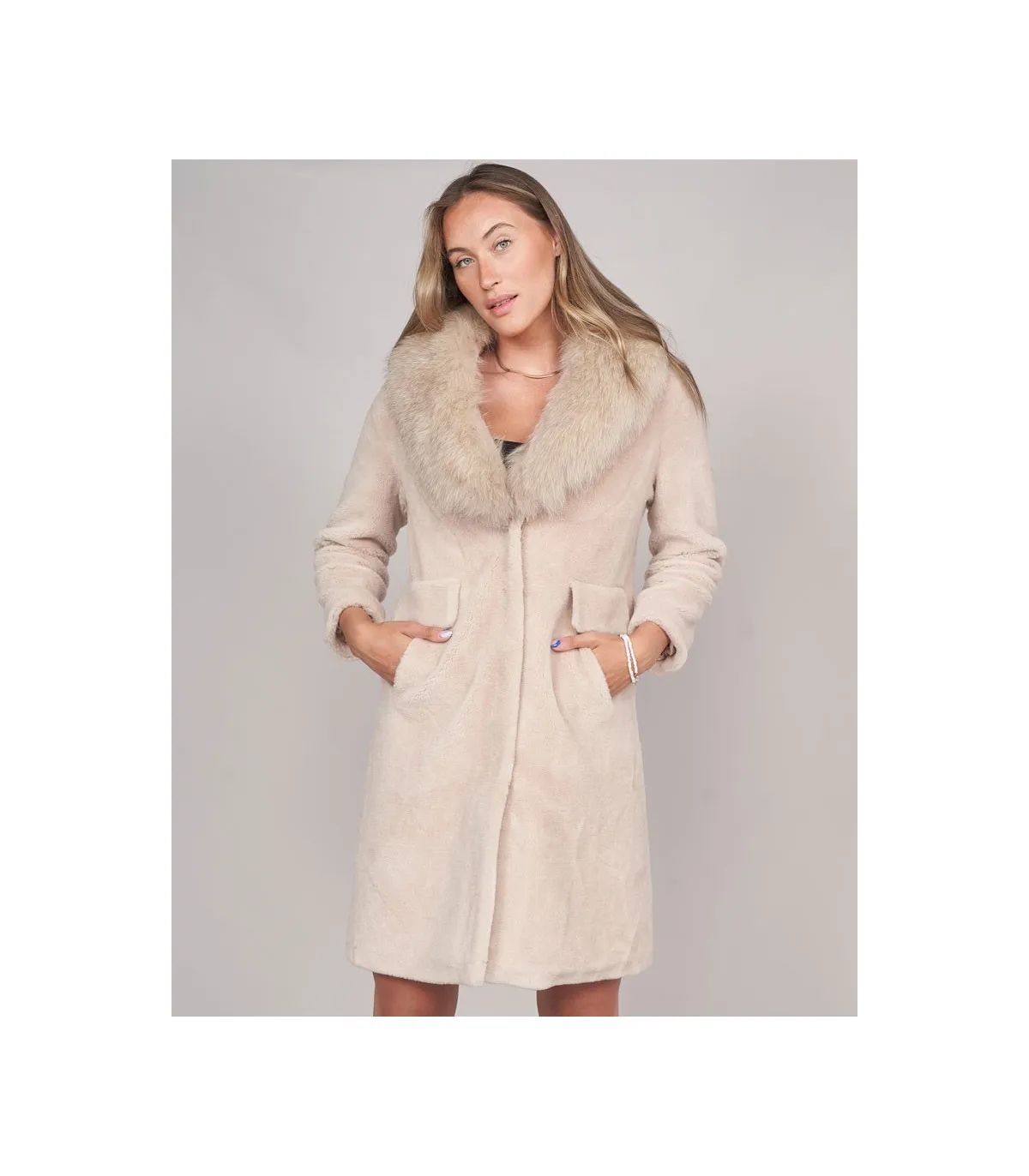 Debbie Wool Coat: Furhatworld.com