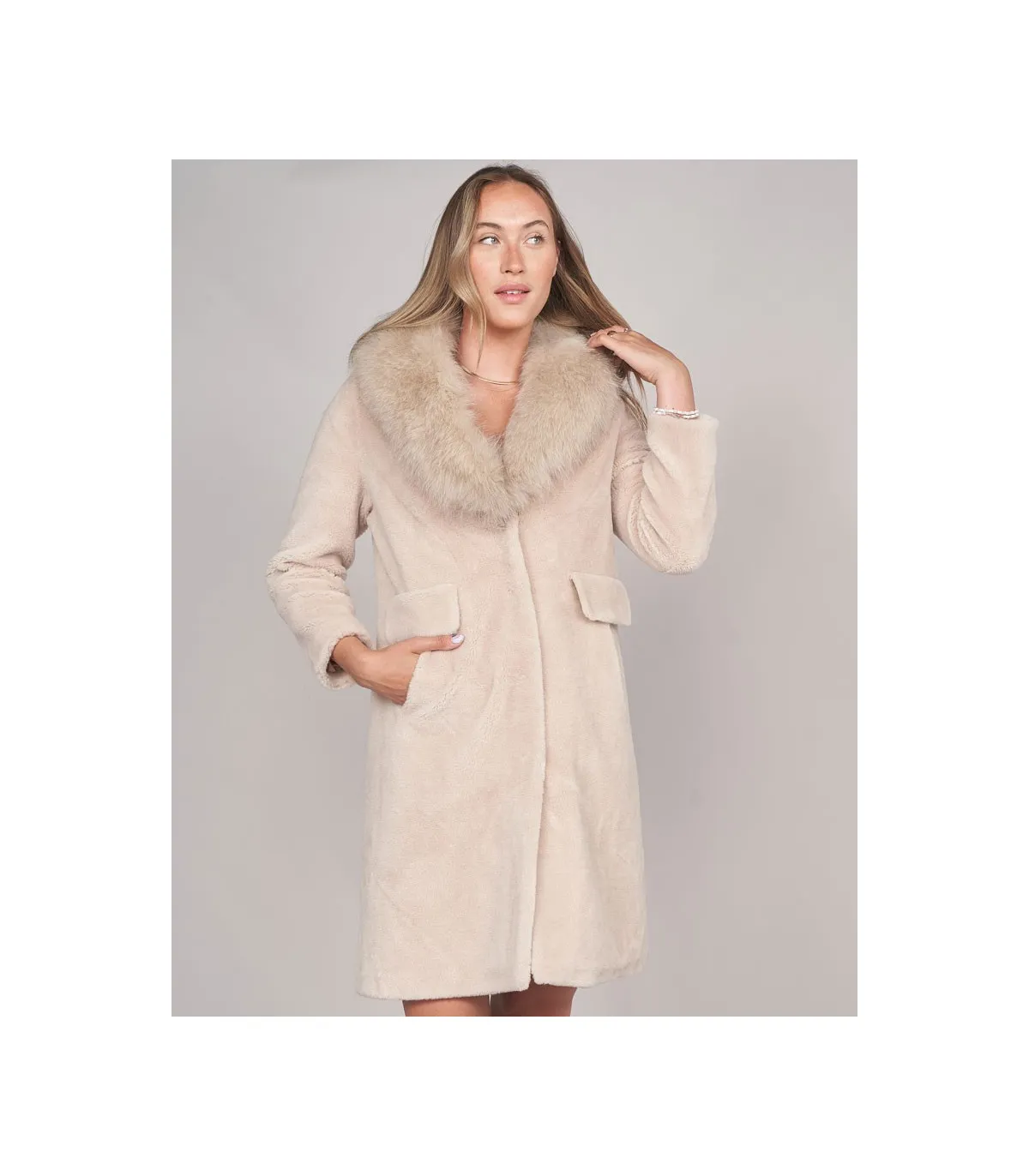 Debbie Wool Coat: Furhatworld.com