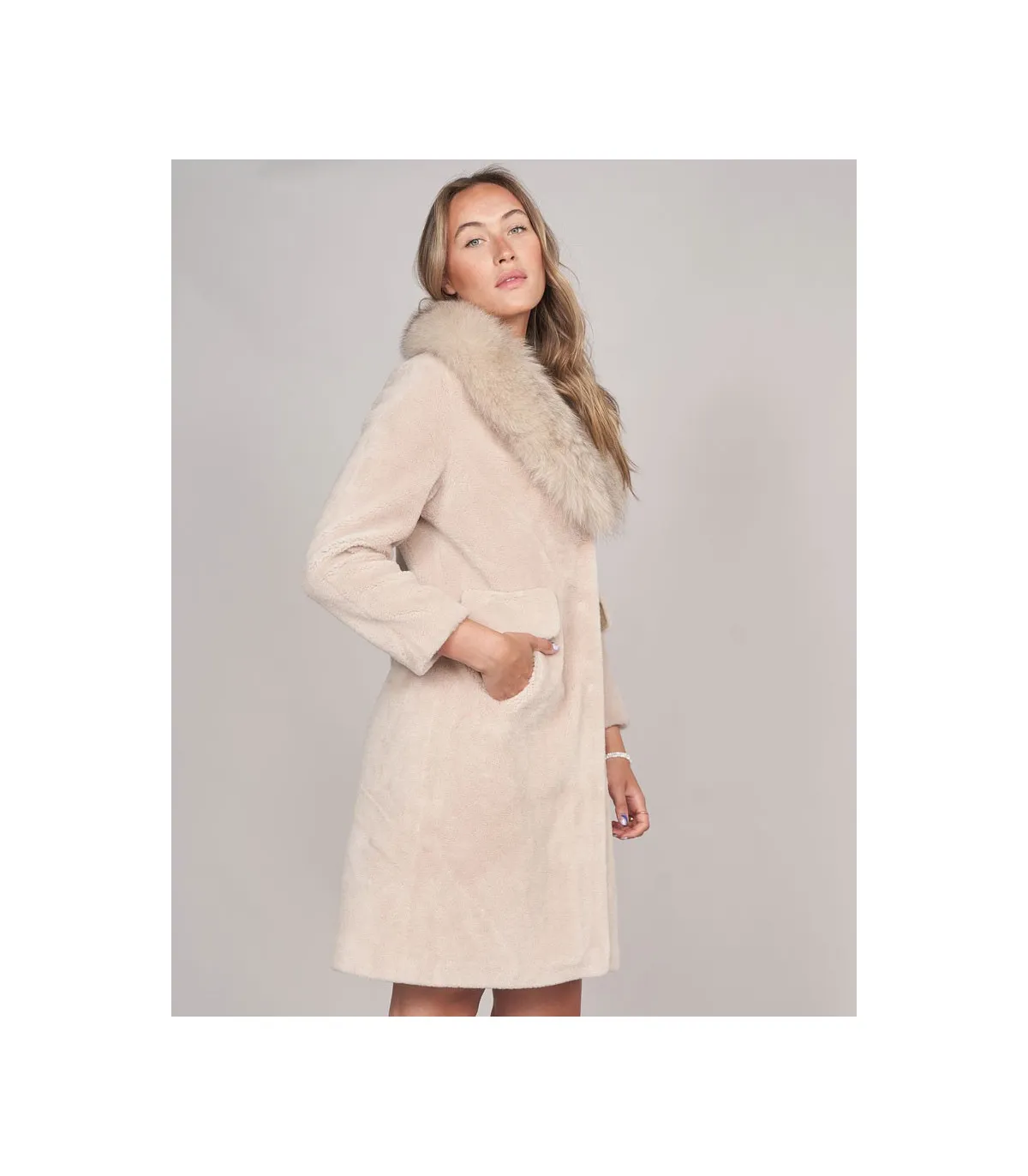 Debbie Wool Coat: Furhatworld.com