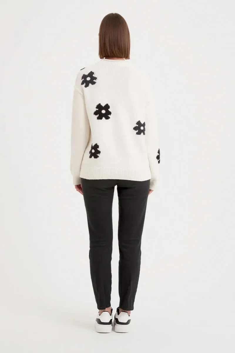 Flower Contrast Knit Ivory