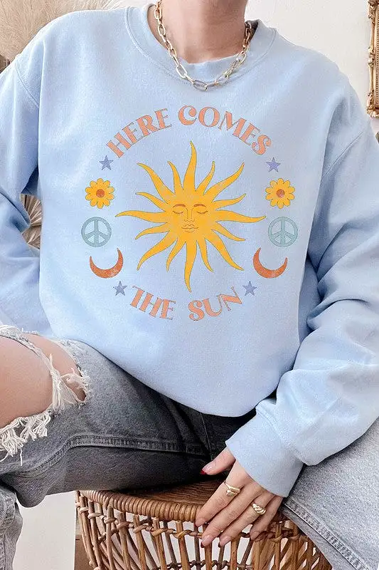 HERE COMES THE SUN GRAPHIC SWEATSHIRT