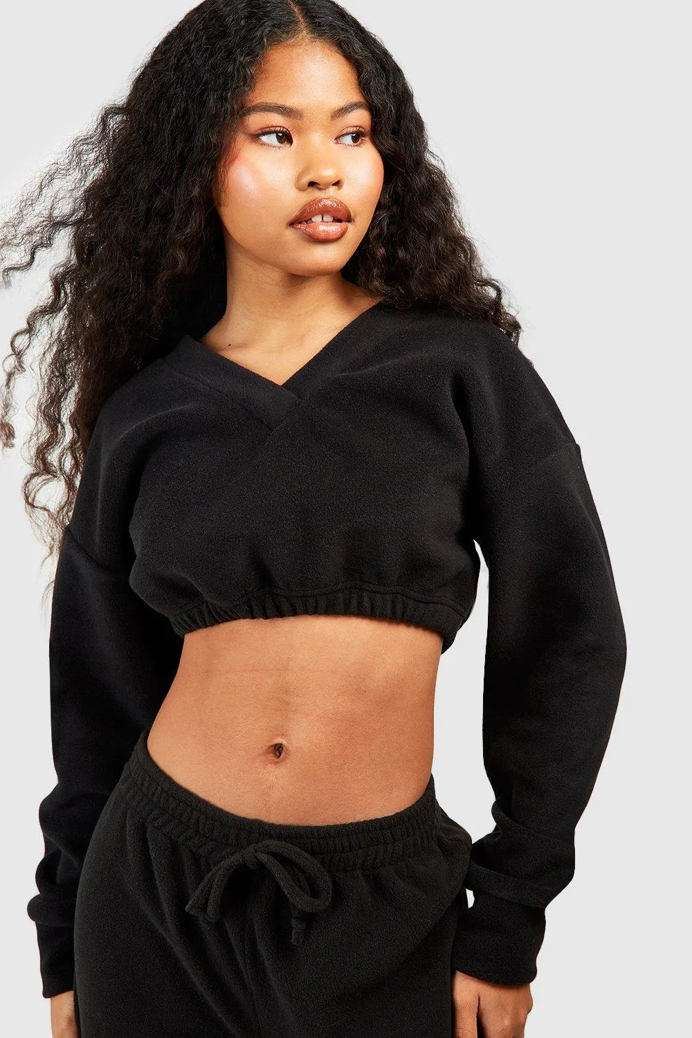 Hoodies & Sweatshirts | Petite Fleece V Front Crop Sweatshirt | boohoo