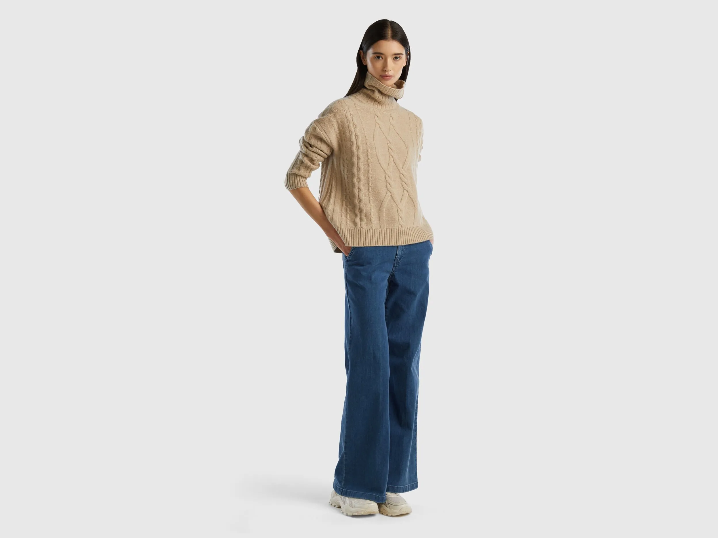 Pure cashmere turtleneck with cable knit - Beige | Benetton