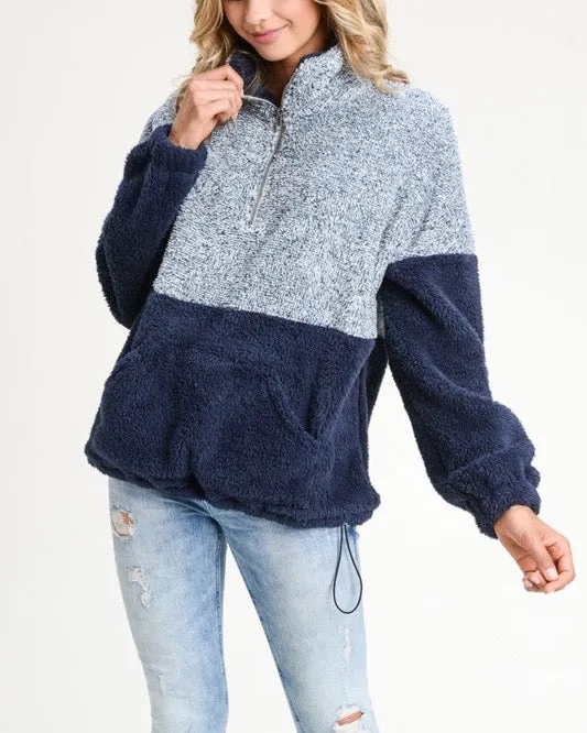 Two Tone Sherpa Half-Zip Pullover in Blue/Navy